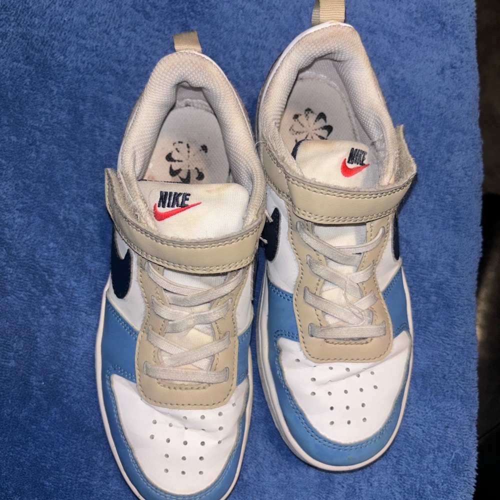 Nike Kids Sneakers in Blue and White